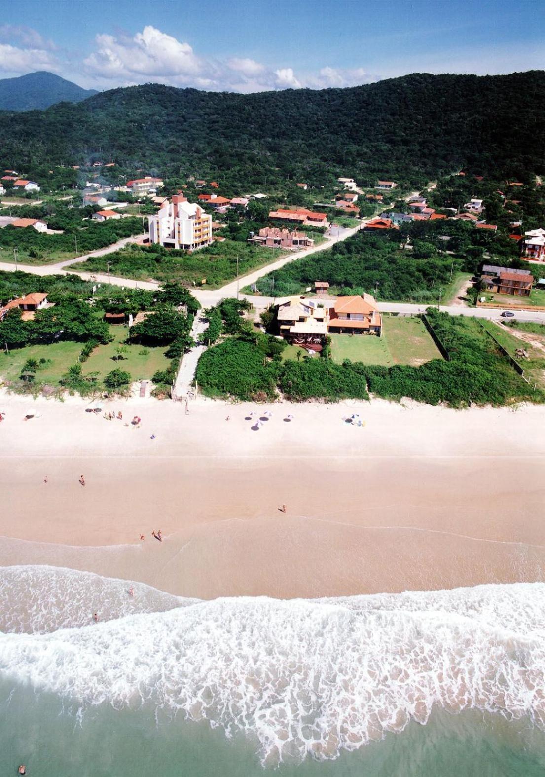 הוילה בומבינאס Casa Quintal Do Mar מראה חיצוני תמונה